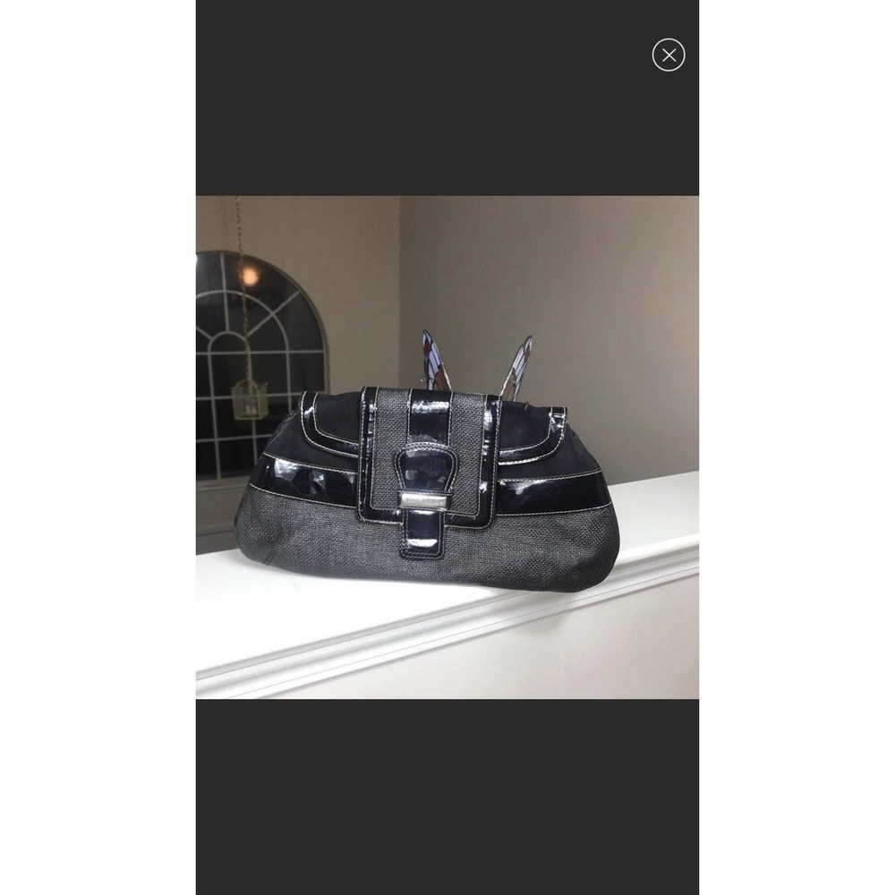 White House Black Market straw and patent clutch #018